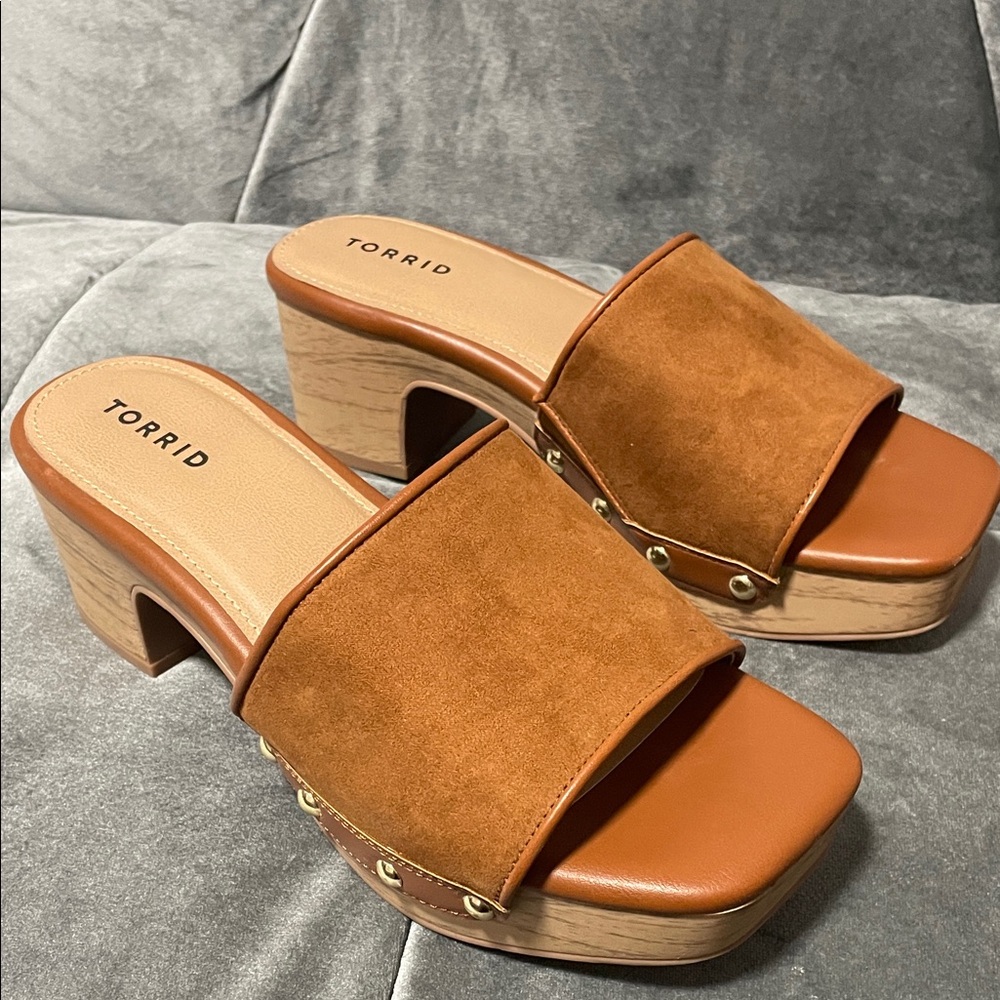 Torrid Women's Cognac Brown Wood Block Heel Mule Slip On Boho Shoes Size 9 WW